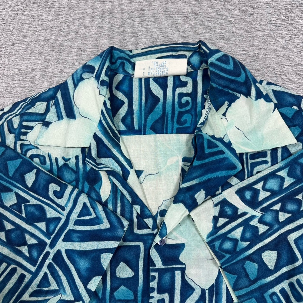 Hilo Hattie Hawaiian Shirt Men XL Blue Floral Tropical Aloha Vintage USA Made